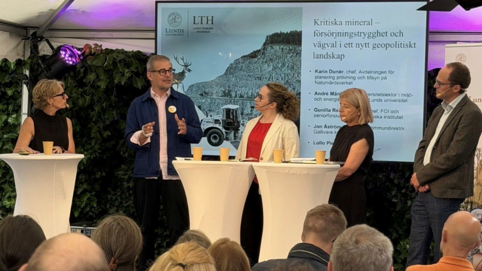 Jon Åström Gröndahl.