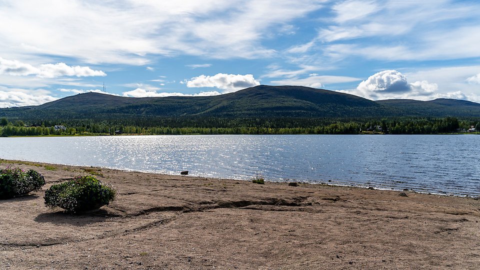 Vassaraträsk med Dundret i bakgrunden